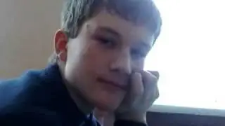 стрельнул соплёй.(Ржака)