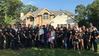 Over 30 Officers Escort Kids of Slain Cop to First Day of School