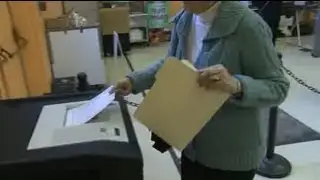 Long voting lines in New London