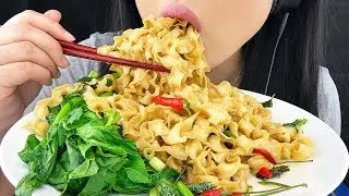 ASMR SPICY SICHUAN PEPPER NOODLES + SPICY THAI CHILI PEPPERS *NO TALKING* | ASMR Phan