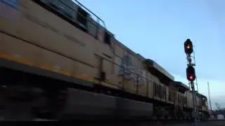 UP 6251 Knocks Down the Signal at Spring,TX