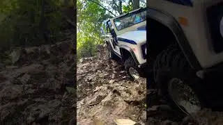 Axial bronco just fixed #offroad #rc #broncos #trucks #axial