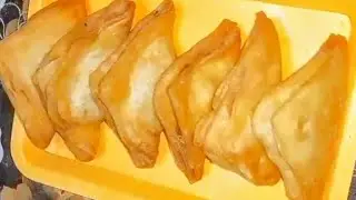 बिना ओवन के बनाए aalu puff patties घर पर एकदम आसान तरीके से!