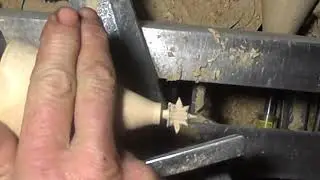 Woodturning an 8 Point Star on top of a Christmas Tree