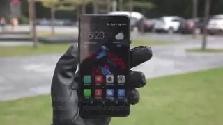 BLUBOO Dual Display: it can even handle wet or gloved controls