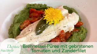 Brennessel-Püree mit gebratenen Tomaten und Fisch in Salbei-Butter #brennnesselpüree #rezept #fisch