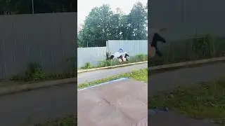 R.E.S Dance Wonder Amazing Tight Rope Performance Street Dance Bgirl Royal Handstand Spinning Short