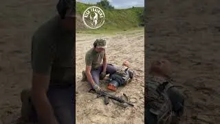 ⚡️Видео⚡️АК СТРЕЛЬБА ОДНОЙ РУКОЙ и первая помощь #первая_помощь #калашников #штурмовик  #такмед