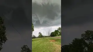 Eyewitness footage of tornado in Mountain View, Missouri