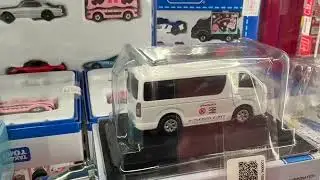 Diecast scale model cars in different sizes! #diecast #feed #cars #vlog #minivlog #toys #automobile 