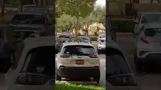Pollo tropical Drive thru