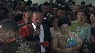 Pernikahan Adat Batak Rudy & Christine # mangulosi # marsadastar   # jonarsitumorang