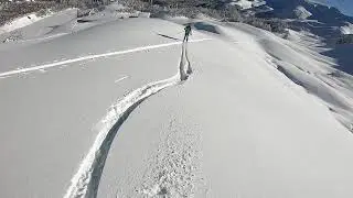 Neve fresca al Lago Nero