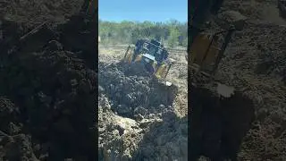 Dozer putting in work #dozer #caterpillar #cat #dirt #diesel #construction #heavyequipment #art