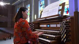 Rodgers China: Little Fugue - Johann Sebastian Bach.