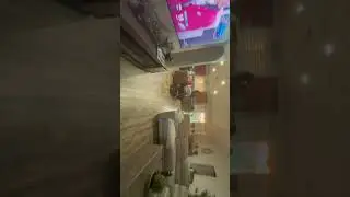 Recording a video of my uncle‘s house tour
