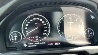 BMW X5 f15 M50D 0-100 launch control acceleration stock