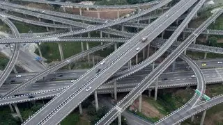 China&rsquo;s Labyrinth Like Interchange That Packs 20 Lanes