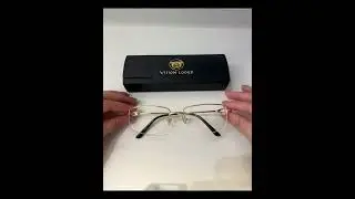 Smooth lines, sharp vision #visionlooky #glassesfashion #eyecheckup