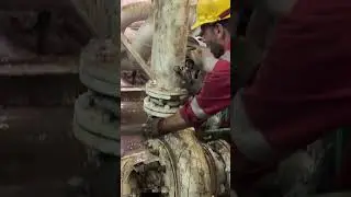 Testing of the Charging Pump (NOV Magnum Pump) and Air Bleeding Procedure #pump #offshore_oil_rigs