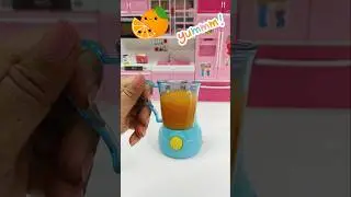 🍊 Making Orange Juice in a Toy Blender | Yes Yes Fruits Song #cocomelon #toddlerlearning #shorts