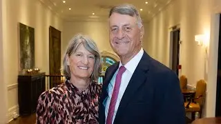 Alumni couple empowers future business students with multimillion-dollar gift