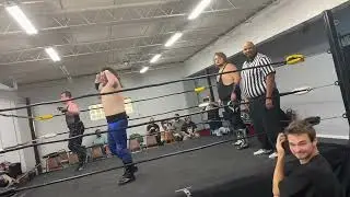 Wade Evan vs Michael Pierce vs Twinkle Toes