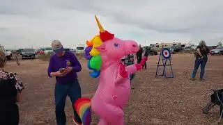 Unicorn at Party on Plomosa