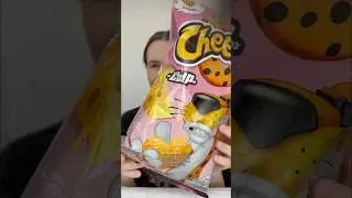 Читос в форме СЕРДЕЧКА #обзореды #читос #обзорпокупок #cheetos #покупкиеды #обзореды #мукбангроссия