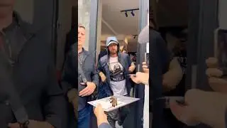 Eminem Signs Autograph for Lucky Fan