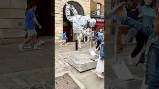 Even a living statue can not say still when is high 5 time.#silvermanstatueofficial