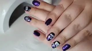 Nailart Tutorial: Glow in the Dark | Shellac Black mit lila Glitter und Stickern im Halloween Design