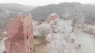 Lost castle - Mypomfamily