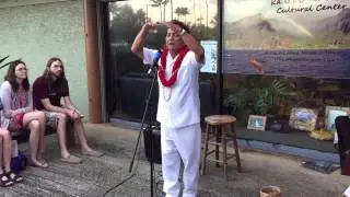 Larry Rivera performing 