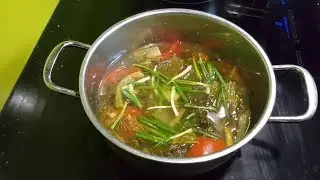 Cách nấu canh dưa chua thanh mát tốn cơm không ngấy mỡ