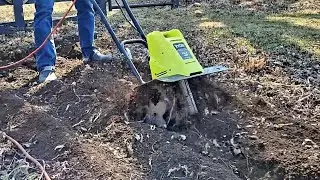 Может ли электрический культиватор RYOBI обрабатывать наш весенний сад? Электрический культиватор на 12,5 А обрабатывает участок 4x20.