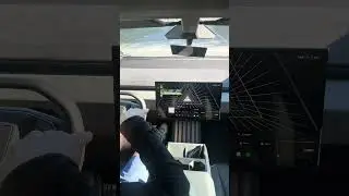 Как 3,5 тонны могут быть такими быстрыми? #шорты #tesla #кибертрак #LaunchMode #автомобиль #youtu...
