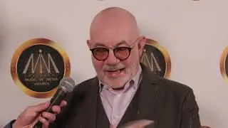 Bernie Taupin Backstage at the HMMA interview by David Finkelstein