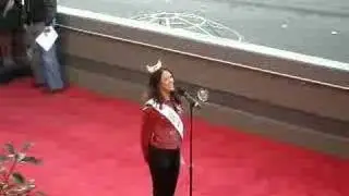 Elyse at Miss America 2008 Arrival