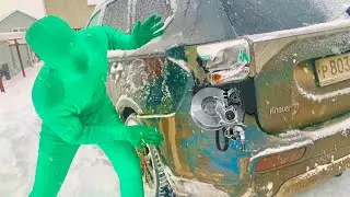 Mr. Joe crashed car Mitsubishi Outlander VS Green Man 13+