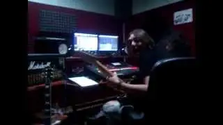 Johnny Lorca en estudio (guitarras)