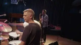 &ldquo;Talakeeper&rdquo; KoiTrio feat. Stefan Karl Schmid