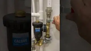 Caleffi. Filtru antimagnetita pentru centralele termice.  Un se montează.