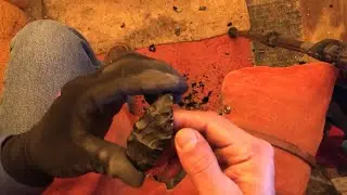 Indirect percussion with aluminum rod on Obsidian biface