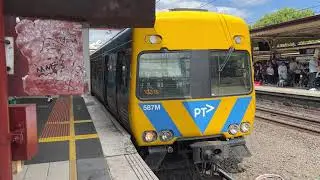 Metro Comeng Departing Flinders Street Station to Watergardens