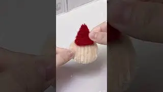 DIY Santa Claus Ornament with Pipe Cleaners 🎅✨ | Christmas Crafts for Everyone #Shorts
