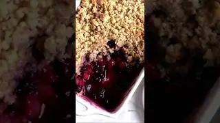 Apfel-Blaubeer-Crumble