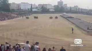 ⚔️ #EmeritaLvdica #TVEX Carrera de cuadrigas en el Circo Romano de #M&eacute;rida