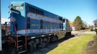[A&R]205 GP7 H.H With Good Sounding  EMD 567B Pulls River Train With Nice Sounding P5 & Lenthy Train