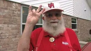 HoustonPBS UH Moment: 86-year-old Coog Graduates with Master's